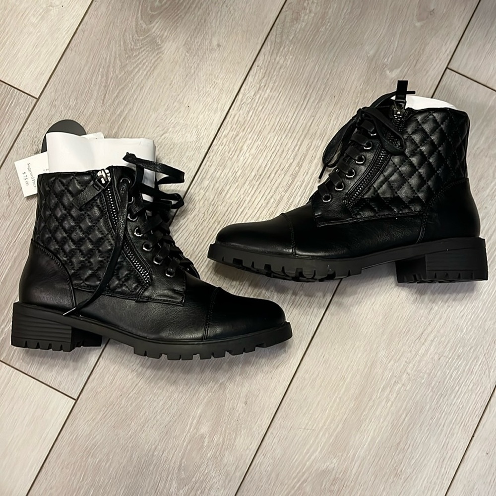 Cute patterned boots.